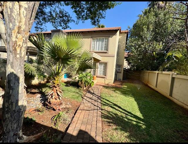 2 BEDROOM TOWNHOUSE FOR SALE IN ANNLIN